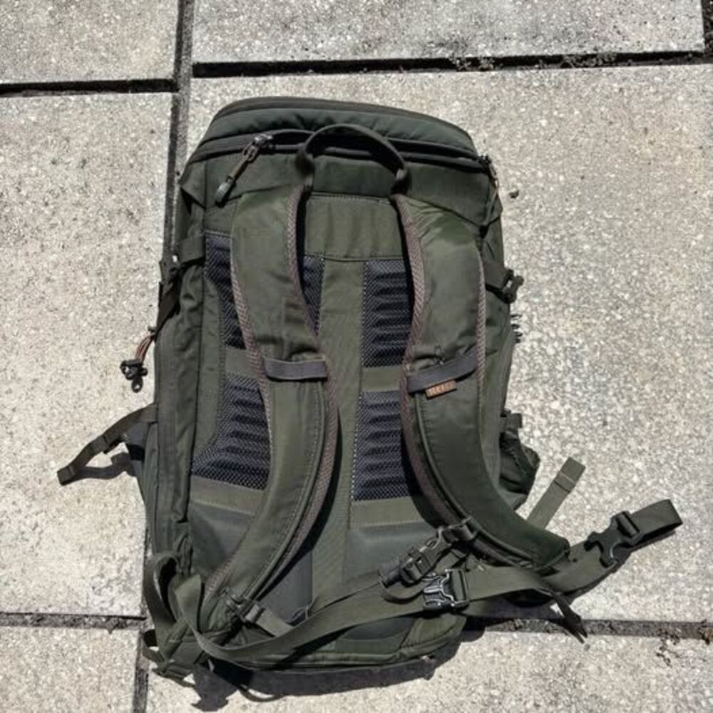 REI Ruckpack 28 - Picture 2 of 3